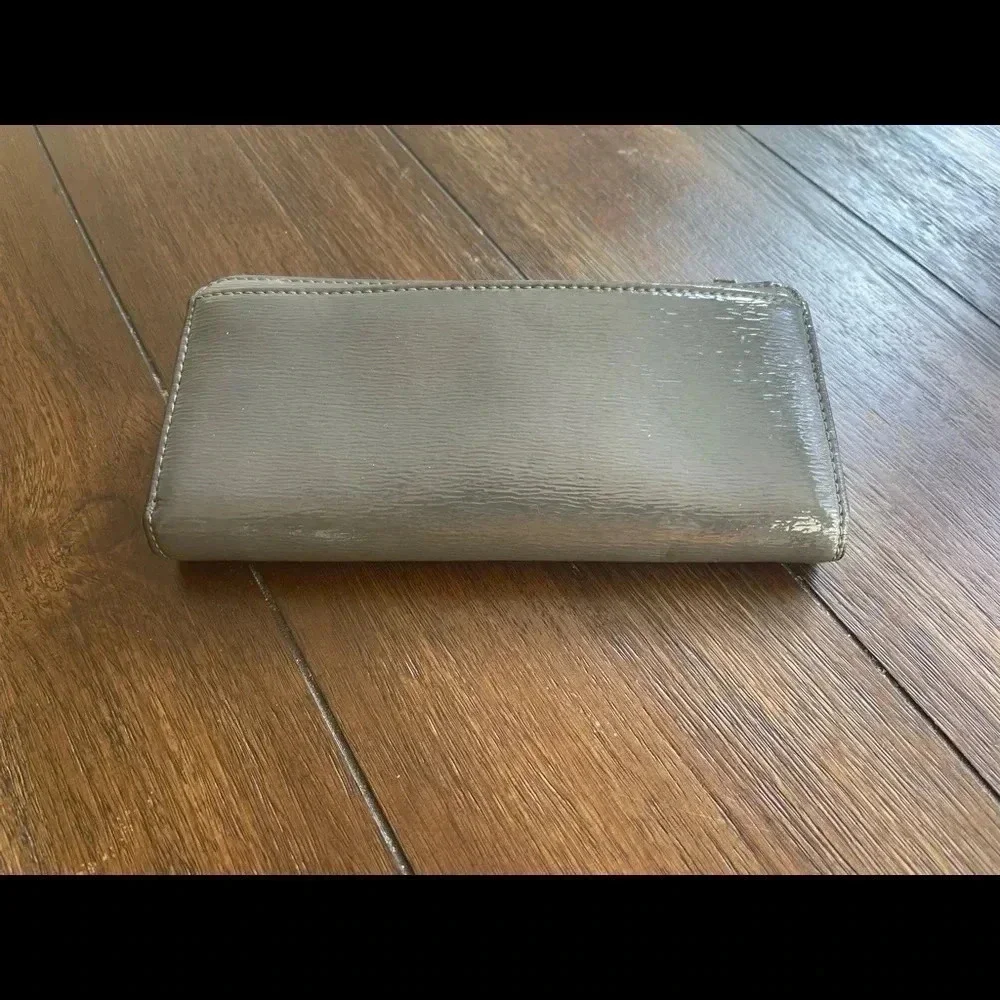 Kate Spade bow wallet